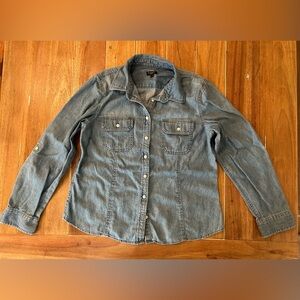 Talbot’s long sleeve chambray button‎ down shirt. 12 petite.